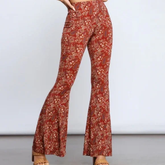 Windsor Paisley Chic High-waist Flare Pants - Picture 4 of 6